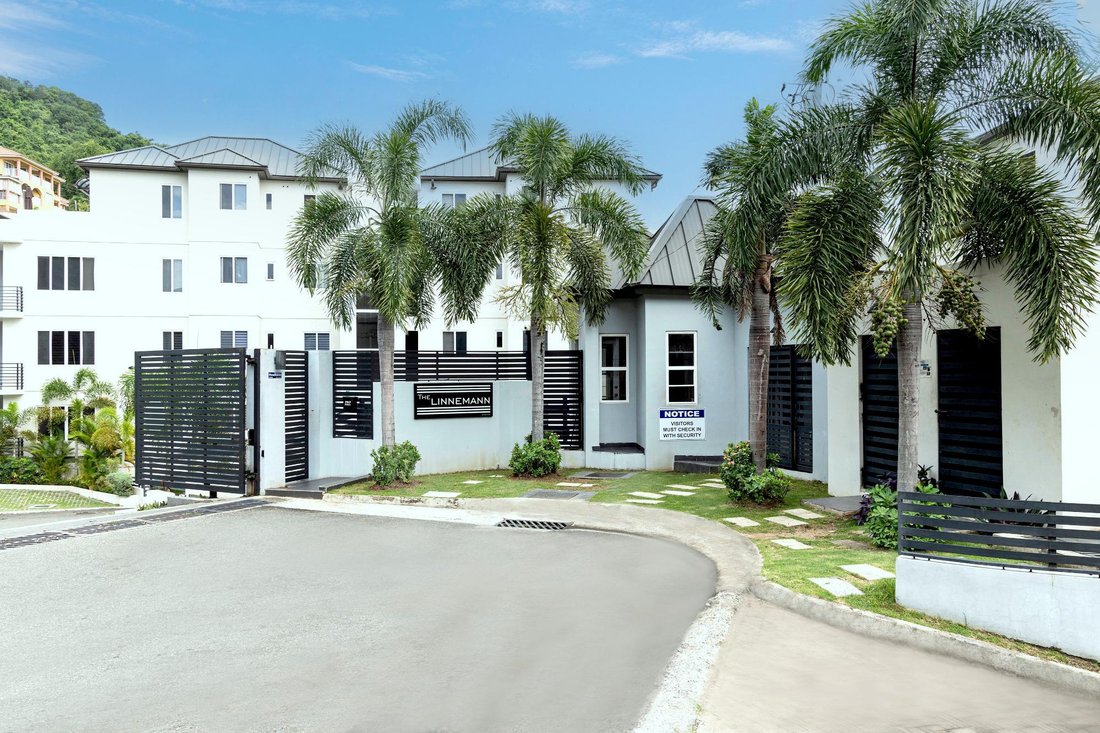 Apartment in Kingston 8, Jamaica 1 - 18090435