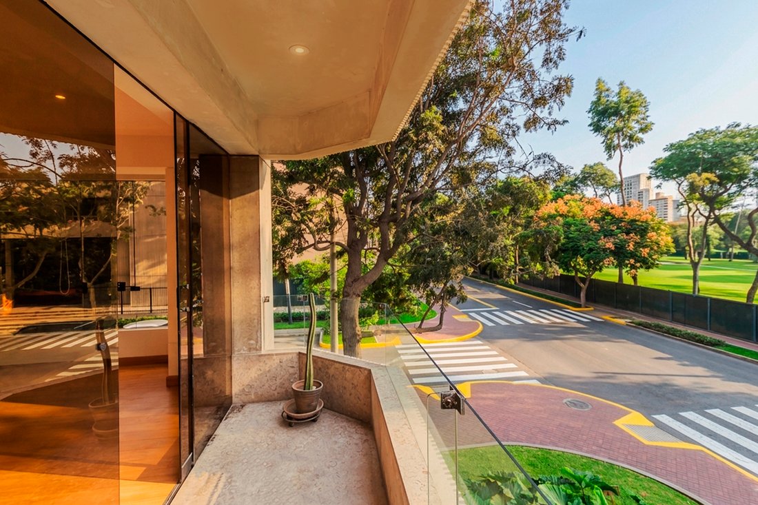Apartment in San Isidro, Metropolitan Municipality of Lima, Peru 4 - 18090566