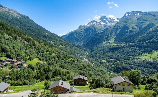 Chalet in Sainte-Foy-Tarentaise, Auvergne-Rhône-Alpes, France 1