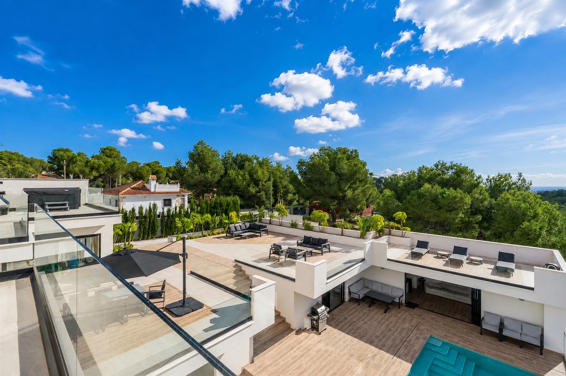 Villa in Pilar de la Horadada, Valencian Community, Spain 1 - 18090646