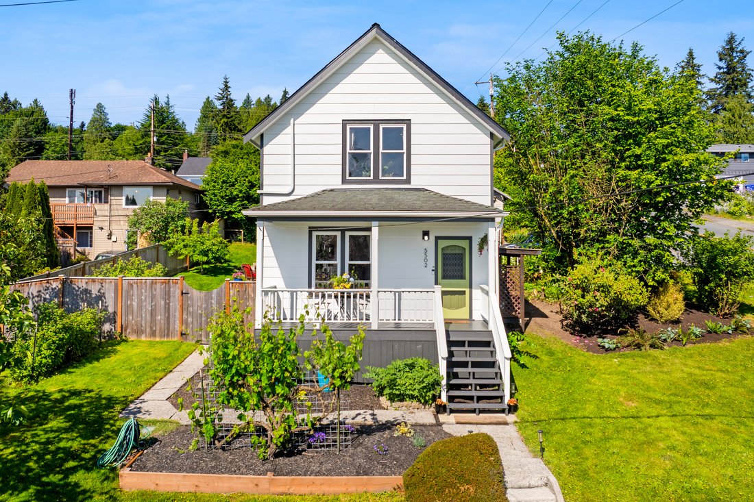 Everett, Washington, United States 1 - 18090625