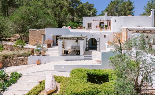 Villa in Sant Mateu d'Albarca, Sant Antoni de Portmany, Balearic Islands 1