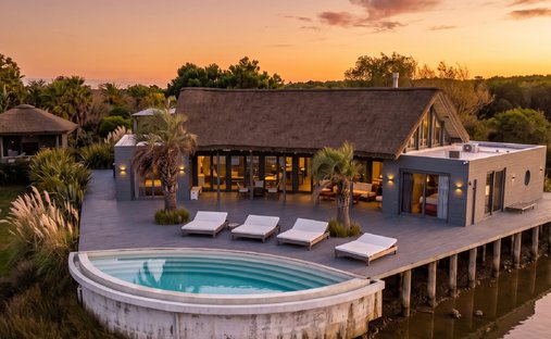 Villa in Santa Mónica, Maldonado Department, Uruguay 1