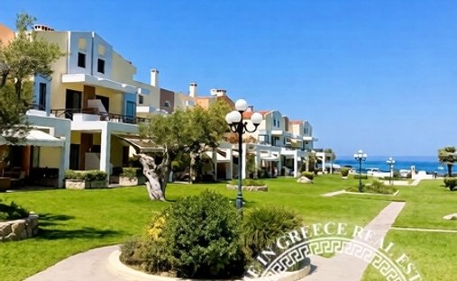 Townhouse in Pallini Municipal Unit, Macedonia and Thrace, Greece 1