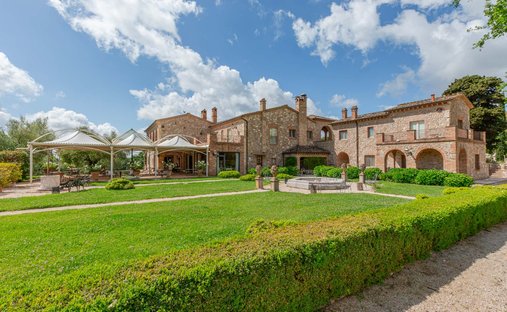 Villa in Amelia, Umbria, Italy 1