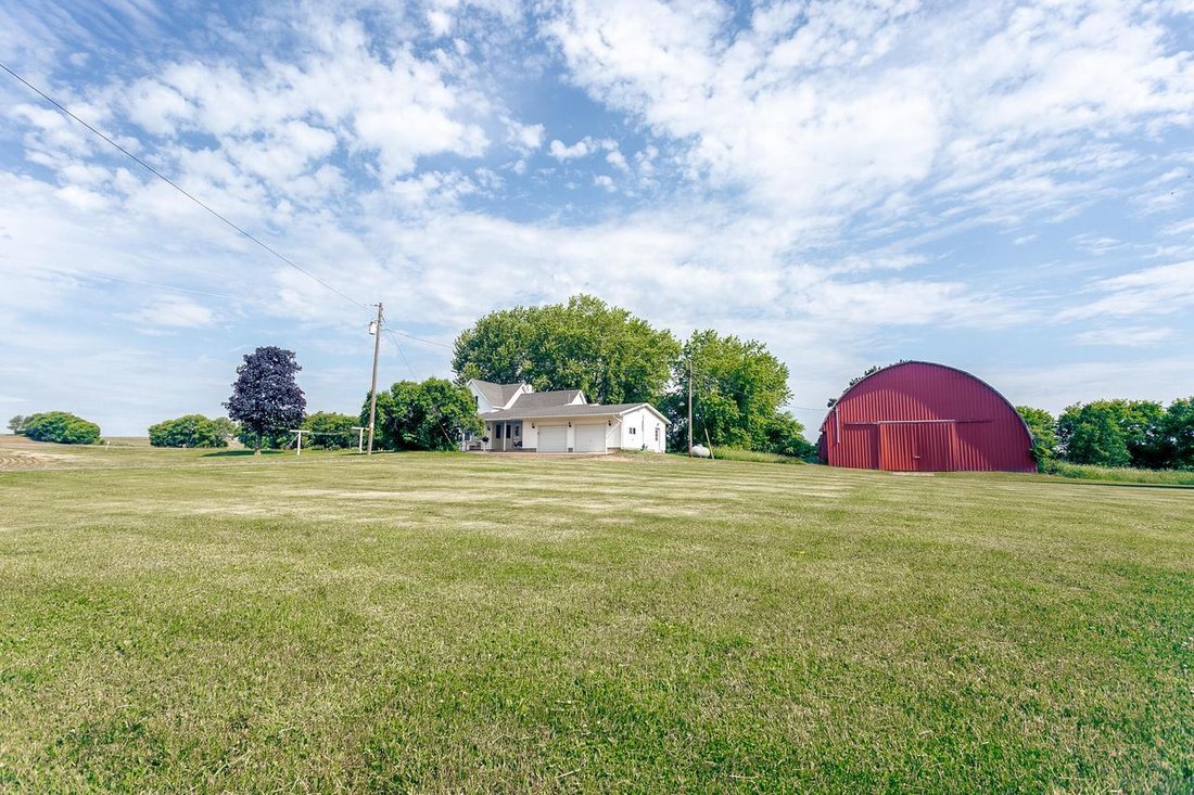 House in Cleveland, Wisconsin, United States 5 - 18094804