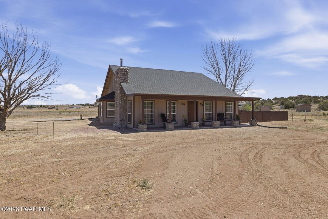Chino Valley, Arizona, United States 1 - 18093285