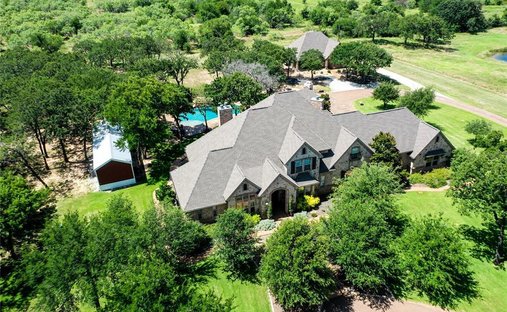 House in Decatur, Texas, United States 1