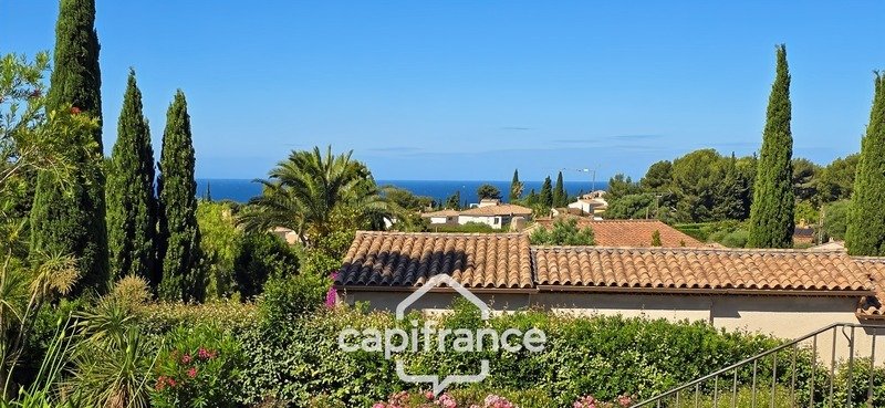 Villa in Nord, Sanary-sur-Mer, France 5 - 17839947