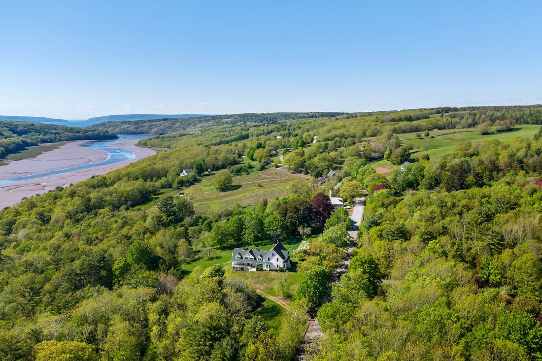 House in Bear River, Nova Scotia, Canada 3 - 18093184
