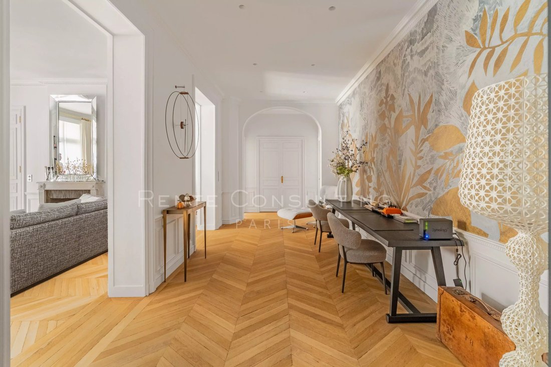 Appartamento a Porte Dauphine, Paris 16e Arrondissement, Parigi 3 - 18093813