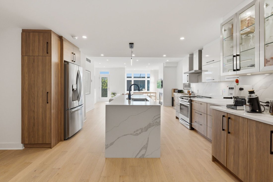 Condo in Montréal, Quebec, Canada 1 - 18096405