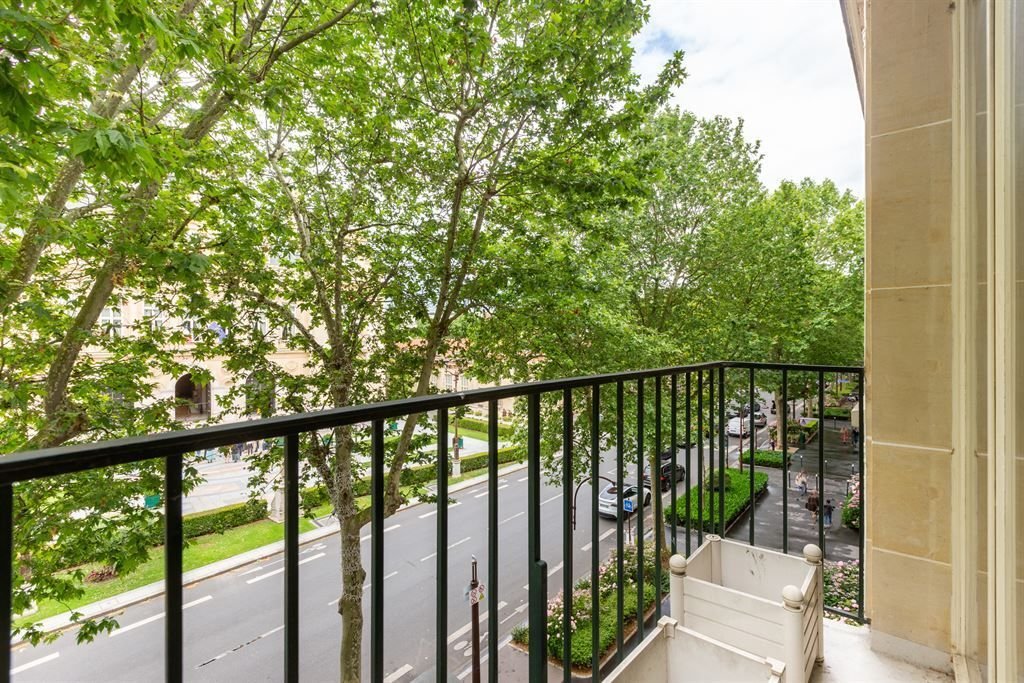 Apartment in La Plaine des Sablons, Neuilly-sur-Seine, France 3 - 18096113