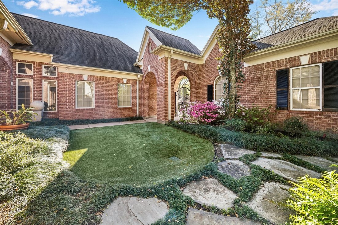 House in Houston, Texas, United States 3 - 18094348