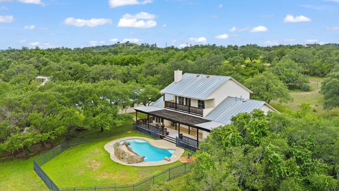 House in Round Mountain, Texas, United States 1 - 18095062