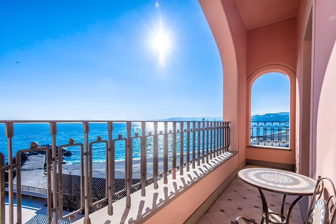 Villa in Albisola Superiore, Liguria, Italy 1 - 18095775
