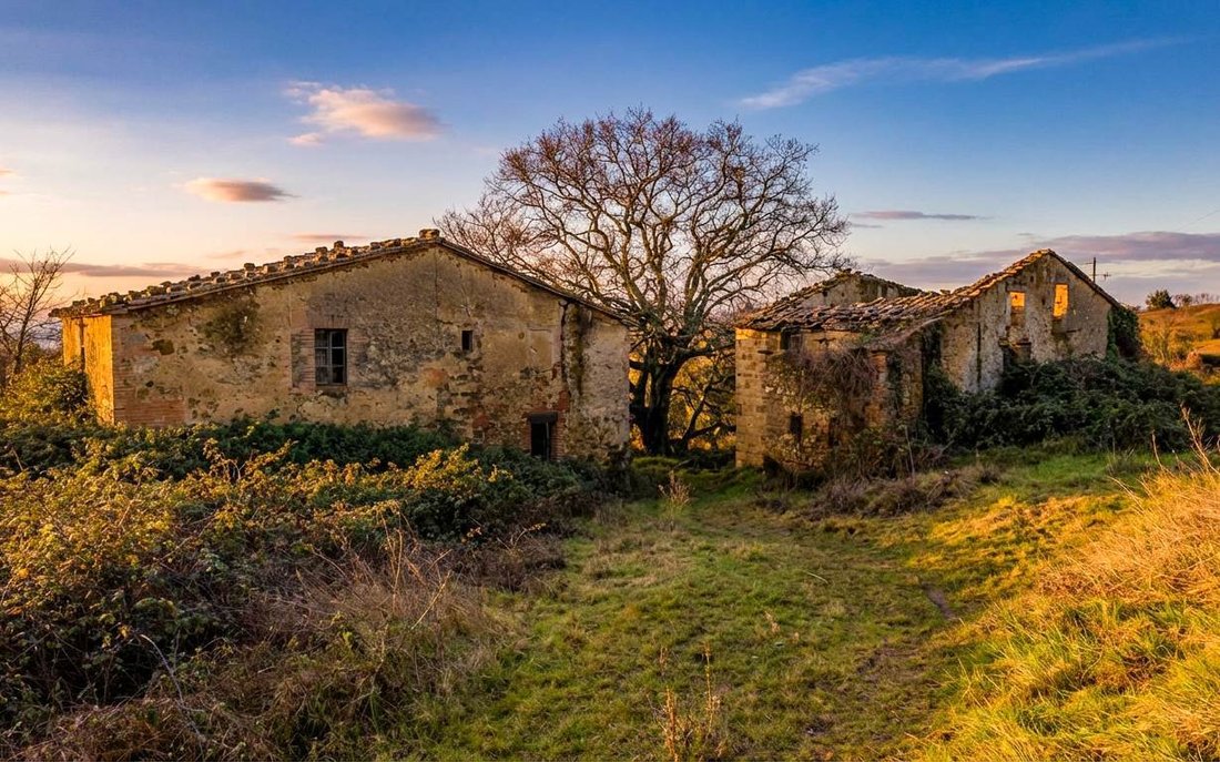 Farm Ranch in Radicondoli, Tuscany, Italy 4 - 18096533