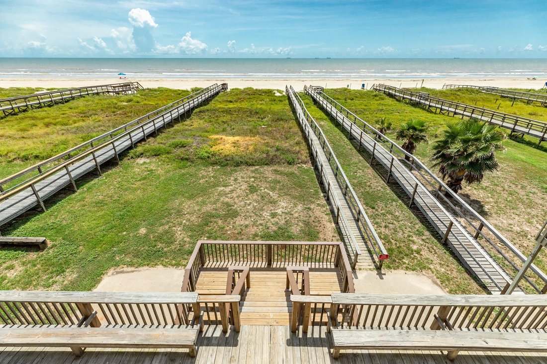 House in Freeport, Texas, United States 3 - 16507825