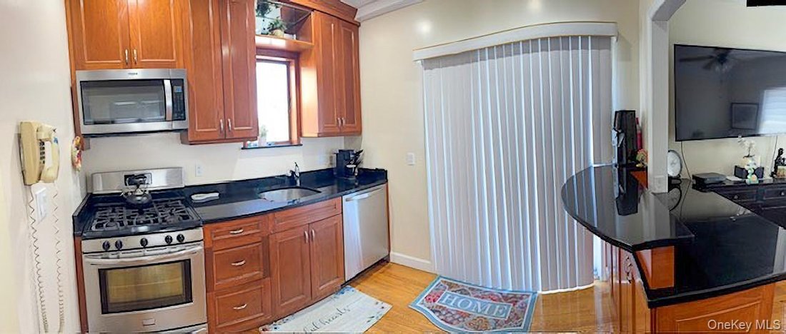 House in New York, New York, United States 5 - 18102603