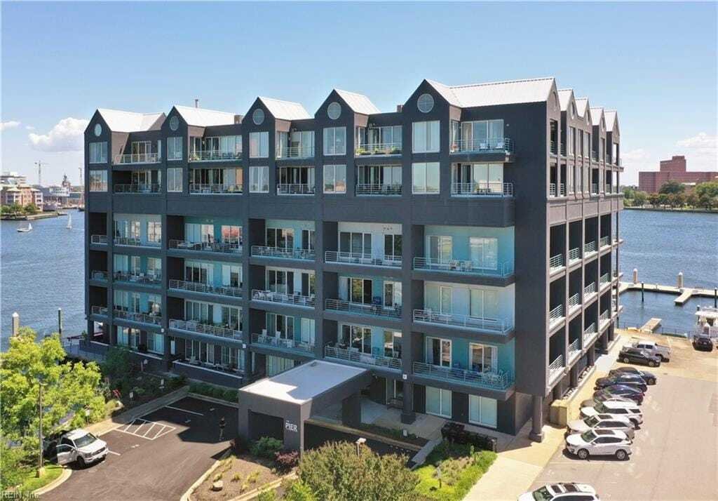 Condo in Norfolk, Virginia, United States 1 - 18091881
