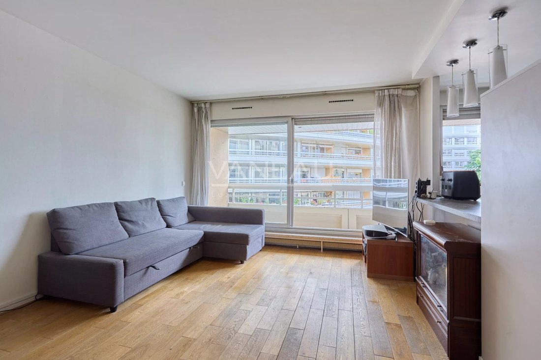 Apartment in Cambronne-Garibaldi, Paris 15e Arrondissement, Paris 5 - 18093370