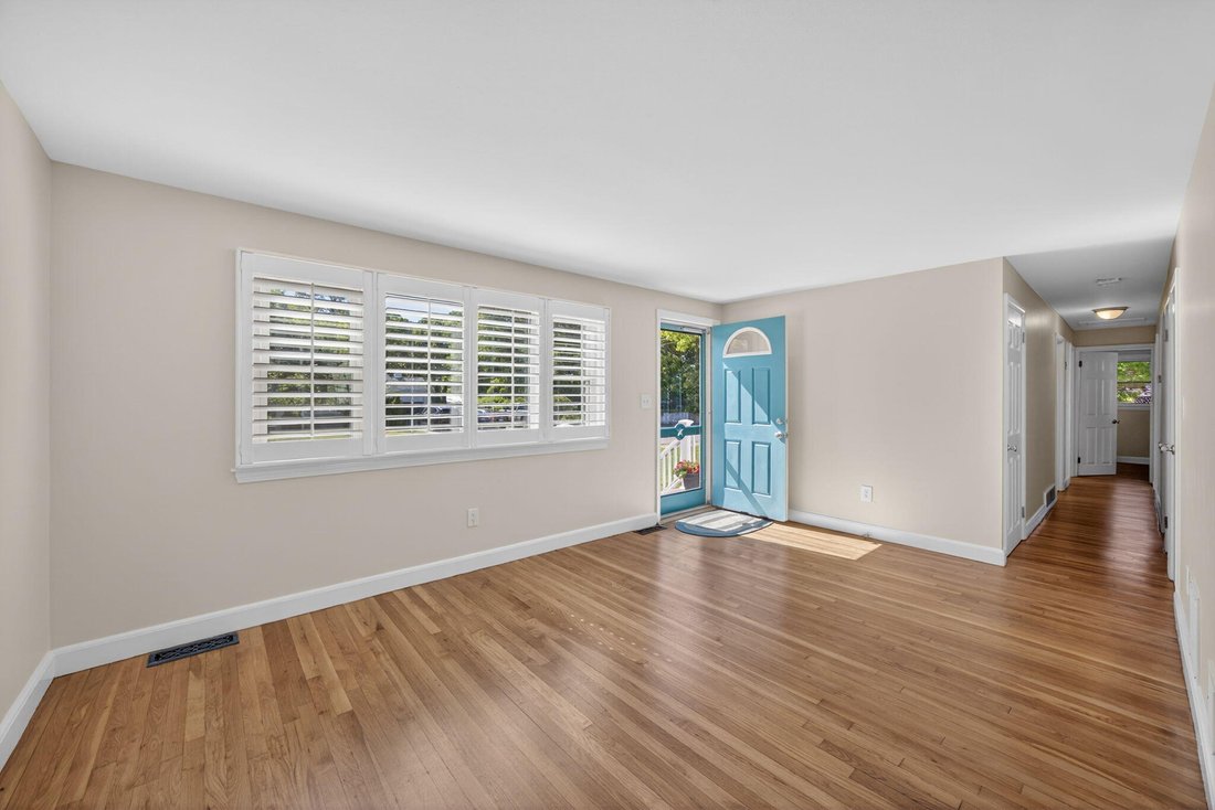 House in Falmouth, Massachusetts, United States 5 - 18094275