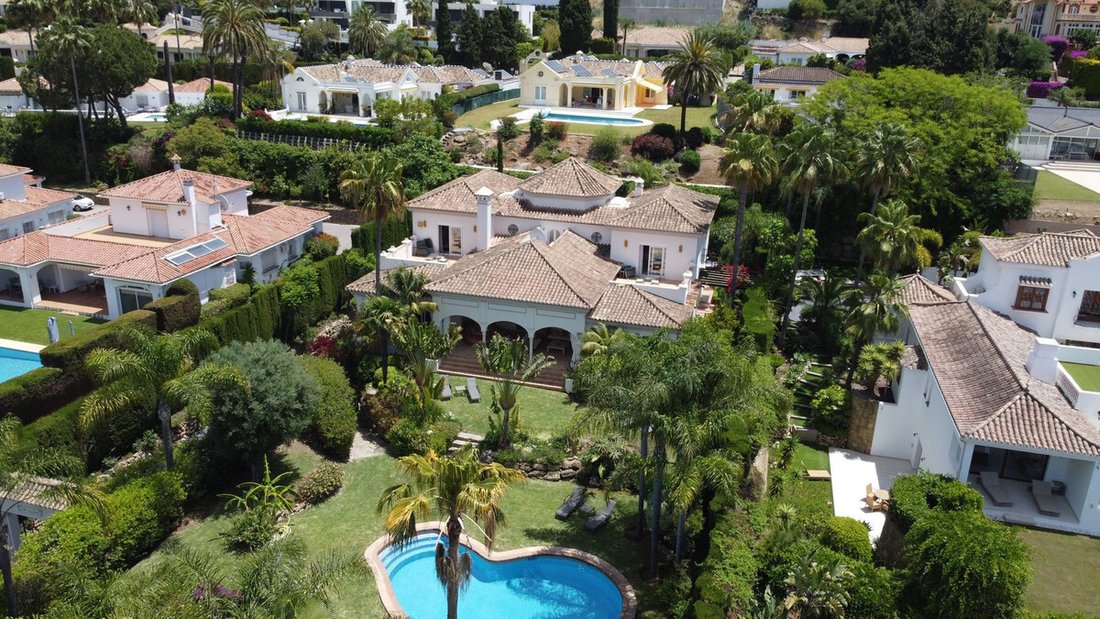 Villa in Estepona, Andalusia, Spain 1 - 18105068