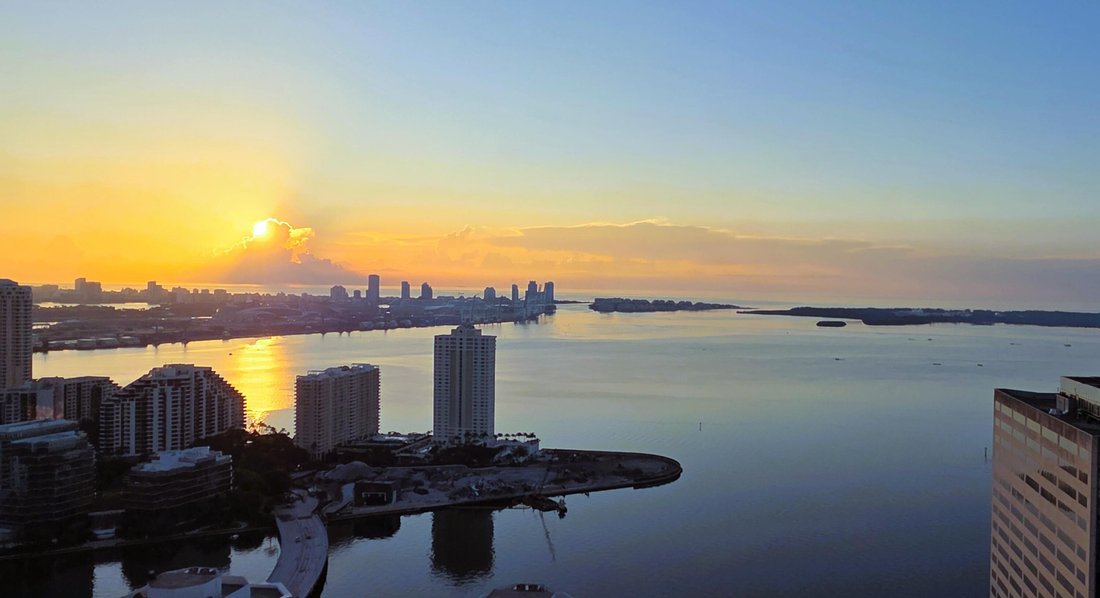 Condo in Miami, Florida, United States 3 - 18091757