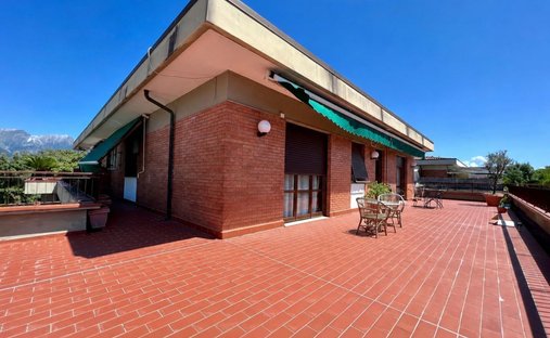 Penthouse in Terminetto - Migliarina, Viareggio, Tuscany 1