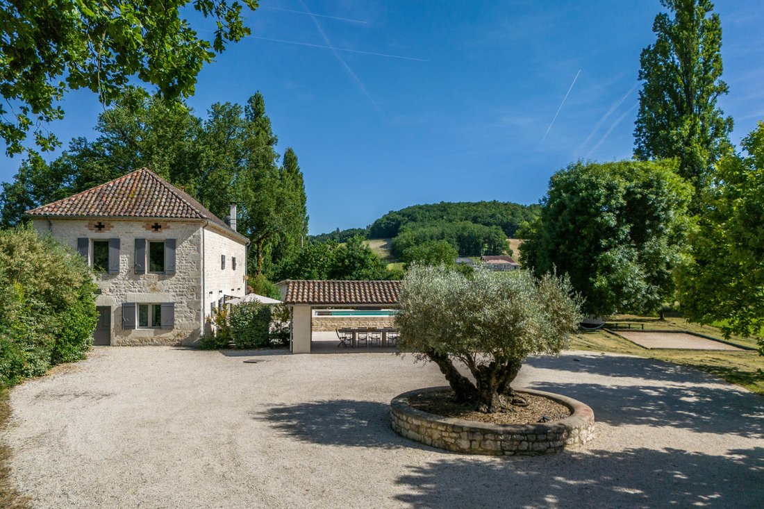 House in Castelnau-Montratier, Occitania, France 1 - 18105165