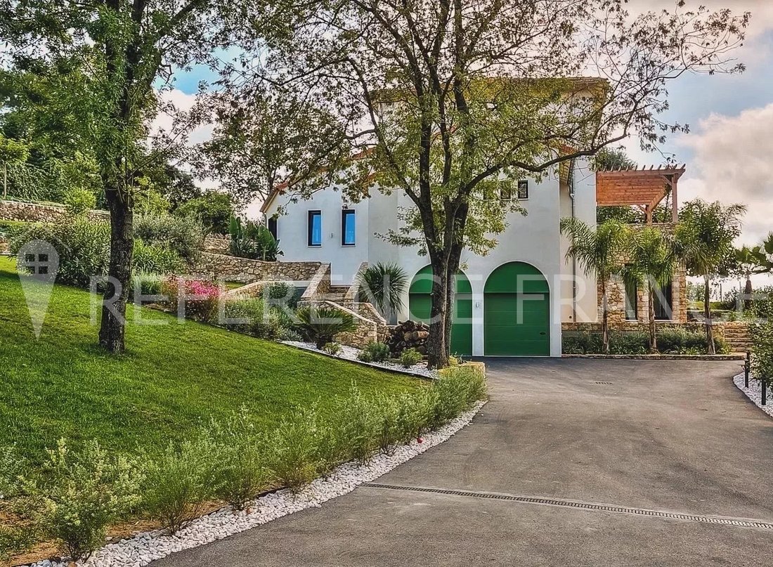 Villa in Mougins, Provence-Alpes-Côte d'Azur, France 1 - 18102454