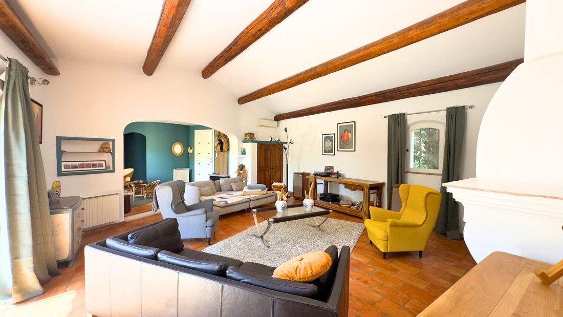 House in Les Freres-Les Cancades-Les Ginestes, Le Beausset, France 4 - 18092787