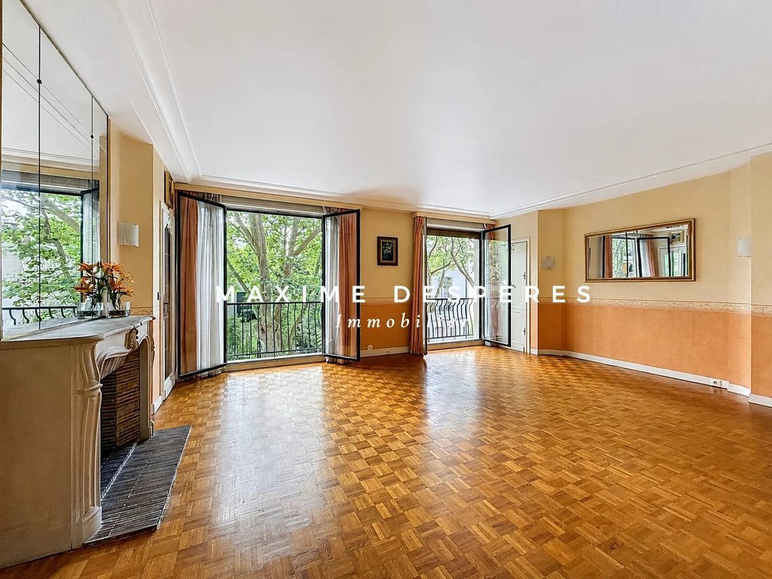 Apartment in Saint James-Général Koenig, Neuilly-sur-Seine, France 3 - 18093770