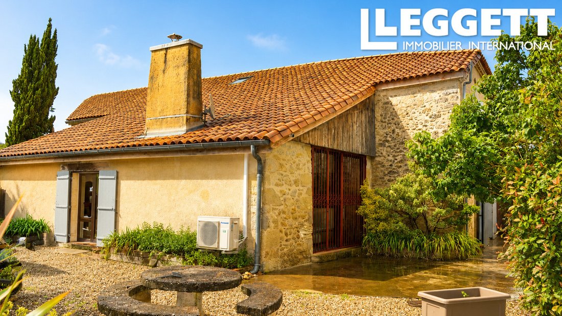House in Saint-Martin-Petit, Nouvelle-Aquitaine, France 2 - 18093398