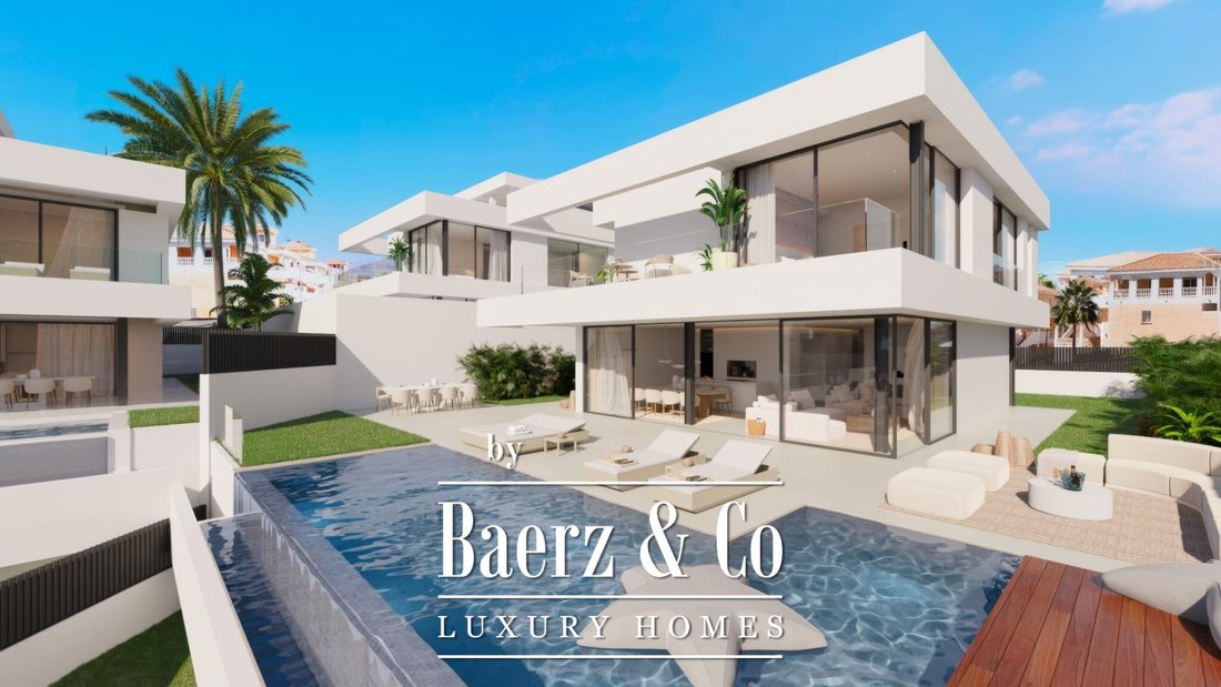 Villa in Los Cristianos, Canary Islands, Spain 2 - 18107154