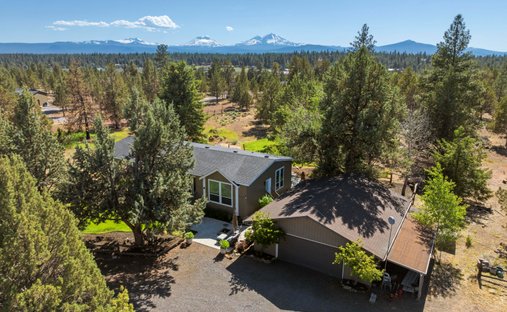 Land in Sisters, Oregon, United States 1