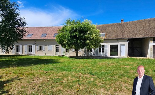 Villa in Houdan, Ile-de-France, France 1