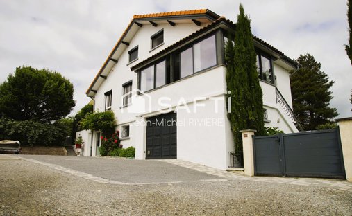 House in Chabaniere, Auvergne-Rhône-Alpes, France 1