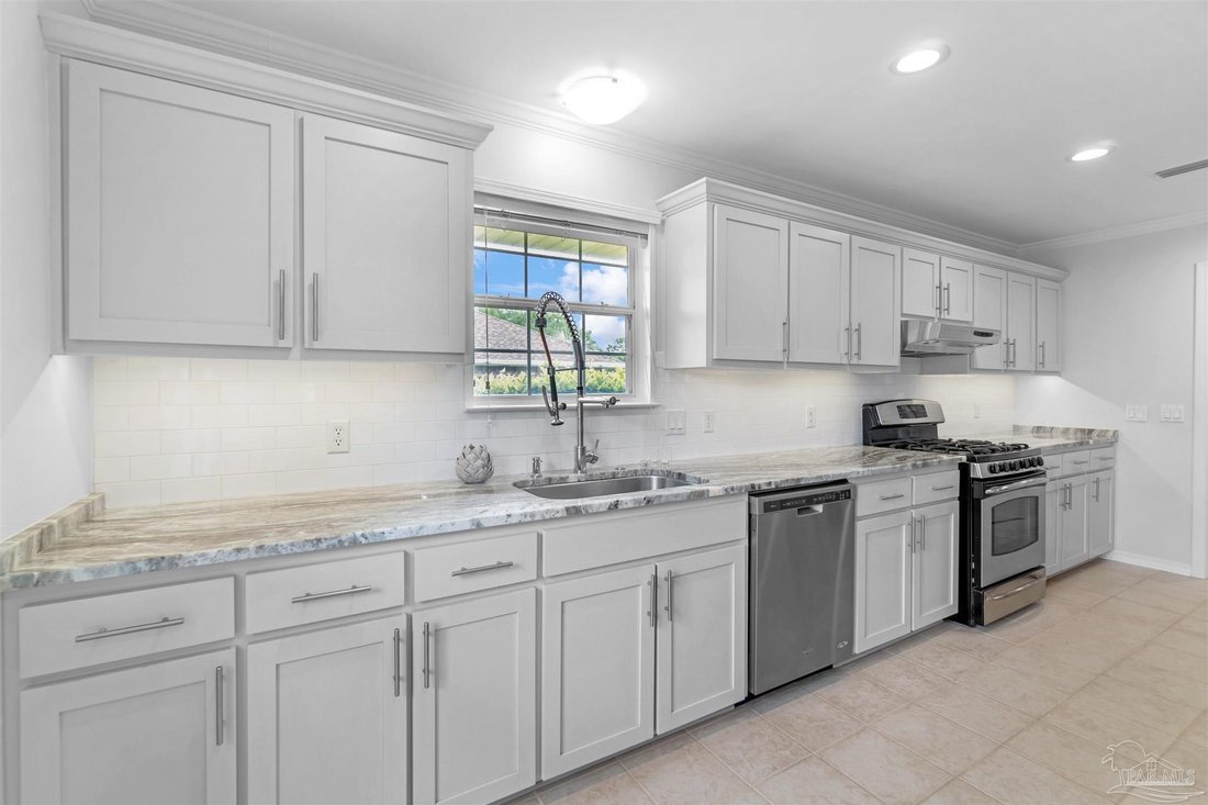 House in Pensacola, Florida, United States 5 - 18096372