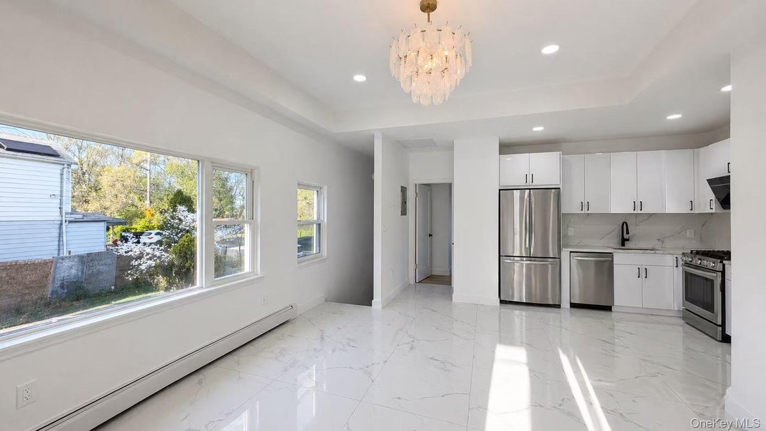 House in New York, New York, United States 3 - 18100856