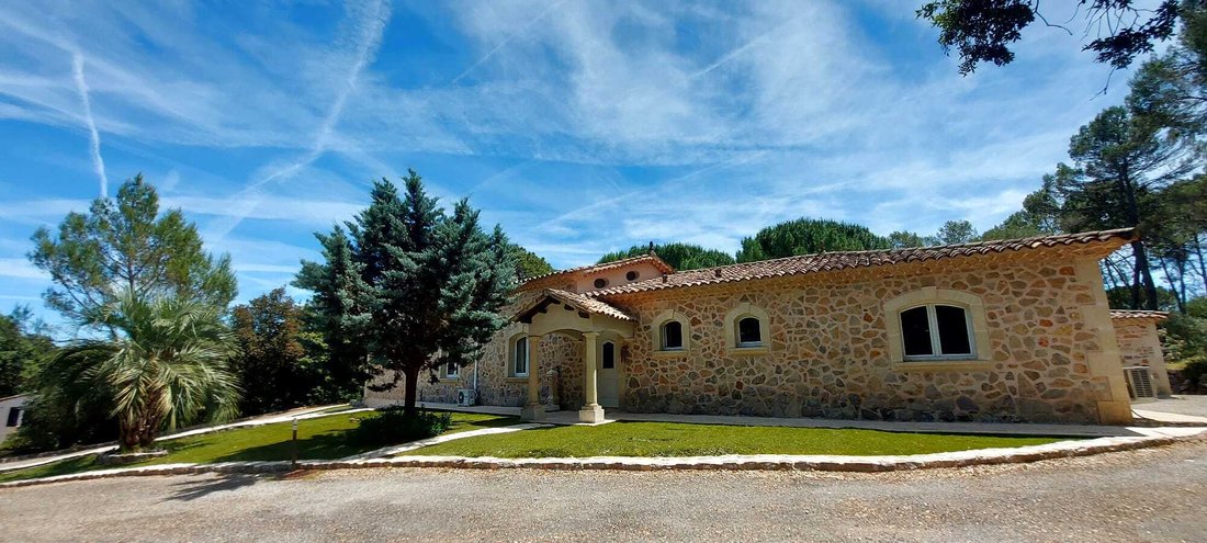 Estate in Peripherie, Les Arcs, France 4 - 18092691