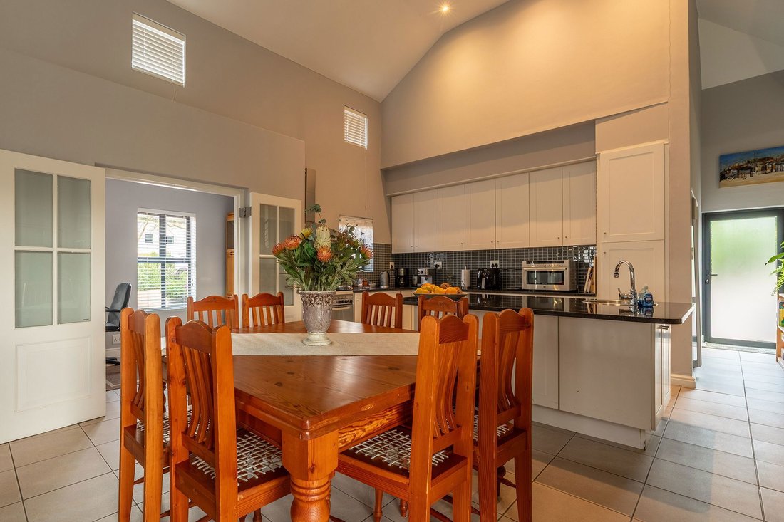 House in Atlantic Beach Golf Estate, Blaauwberg, Cape Town 5 - 18094907