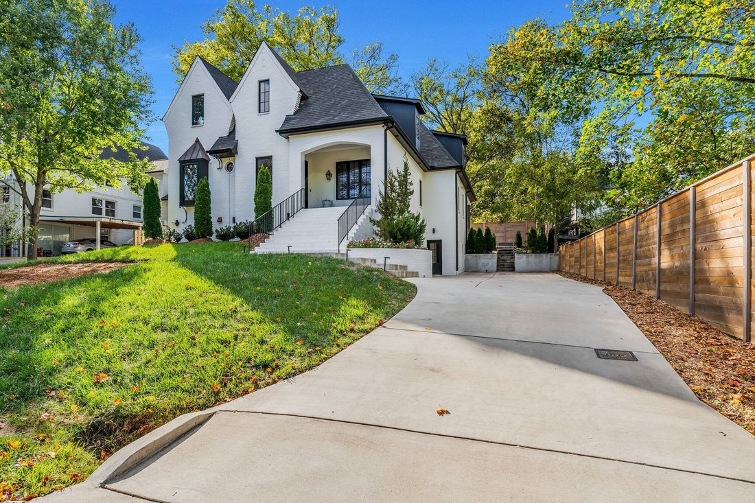 Co Op in Nashville, Tennessee, United States 1 - 18092027