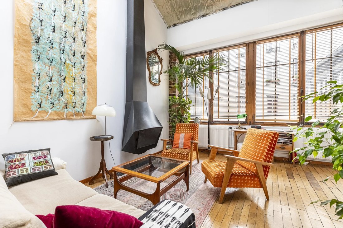 Apartment in Porte Saint Denis-Paradis, Paris 10e Arrondissement, Paris 2 - 18101680