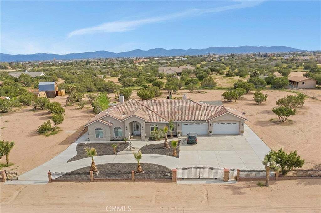 House in Hesperia, California, United States 3 - 17980390