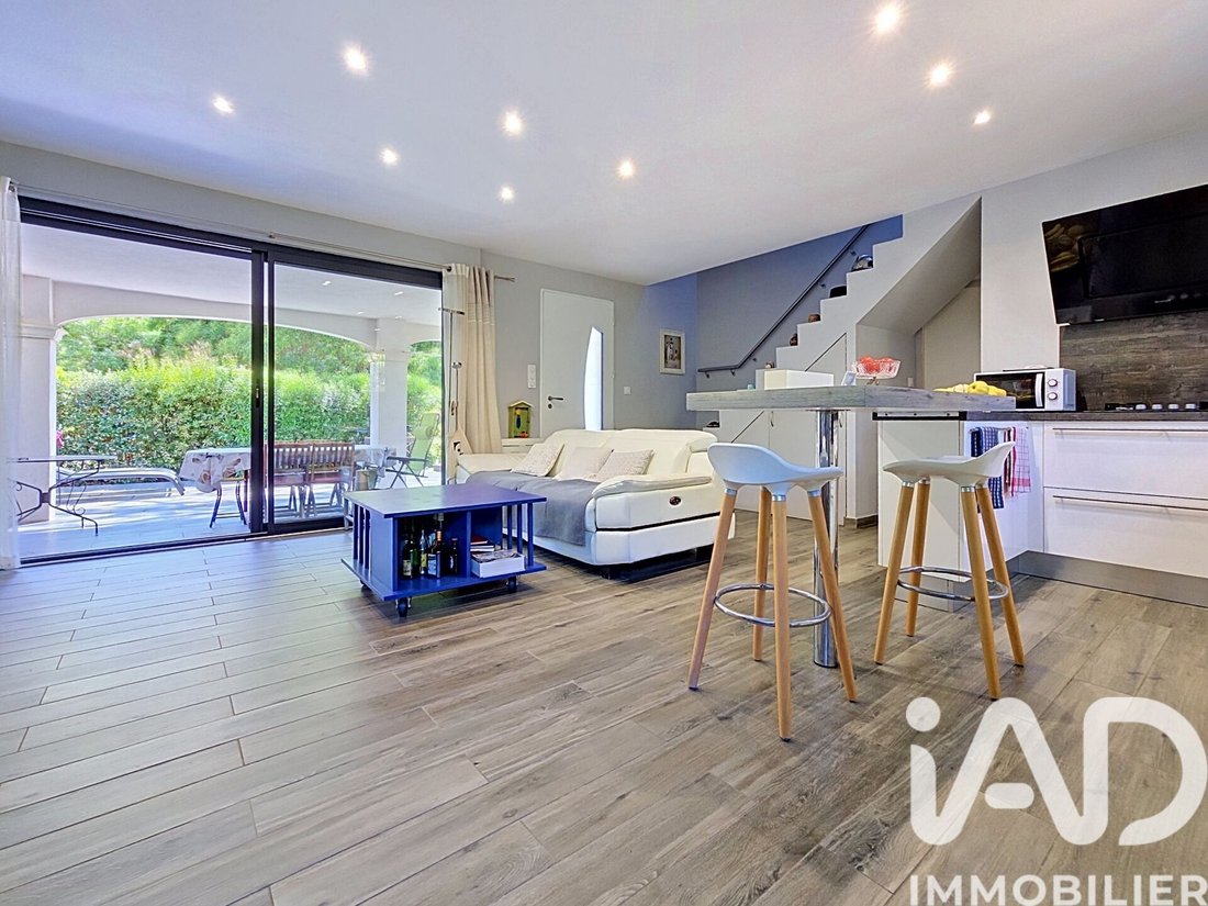 House in Ville-Les Saquedes-Le Bouillonnet, Sainte-Maxime, France 2 - 18097238
