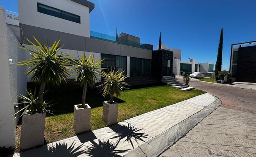 House in Los Olvera, Querétaro, Mexico 1