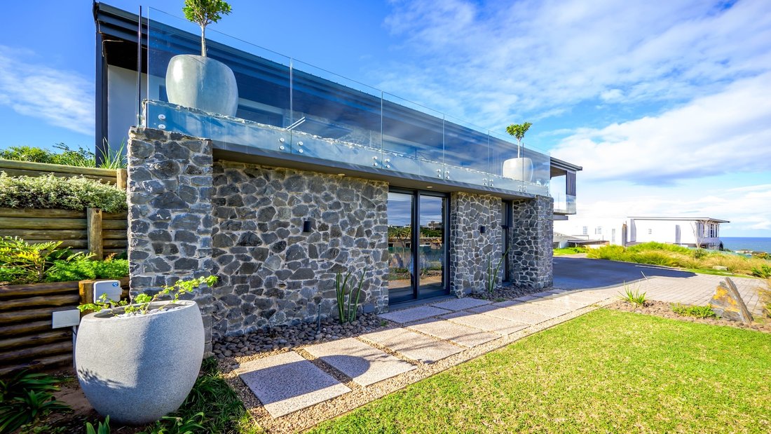 House in Simbithi Eco Estate, KwaZulu-Natal, South Africa 5 - 18094085