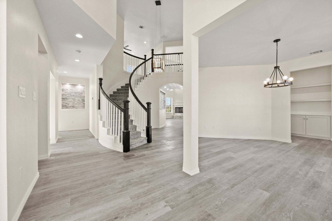 House in Grand Prairie, Texas, United States 5 - 18094625