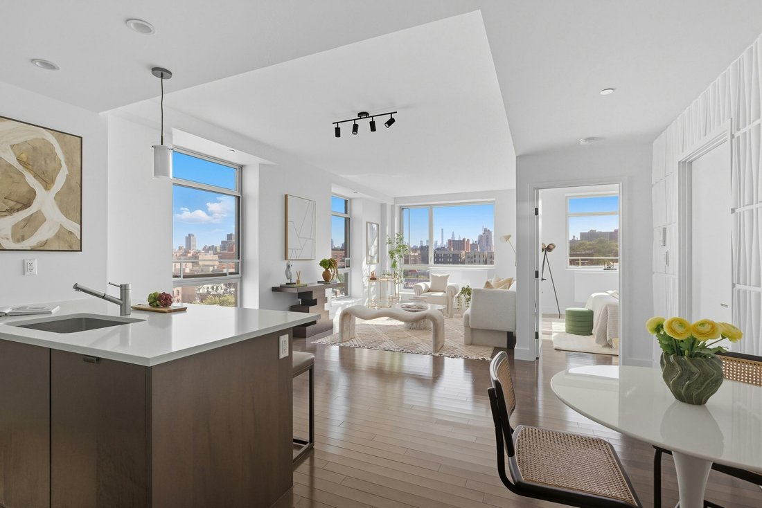 House in New York, New York, United States 1 - 18095959